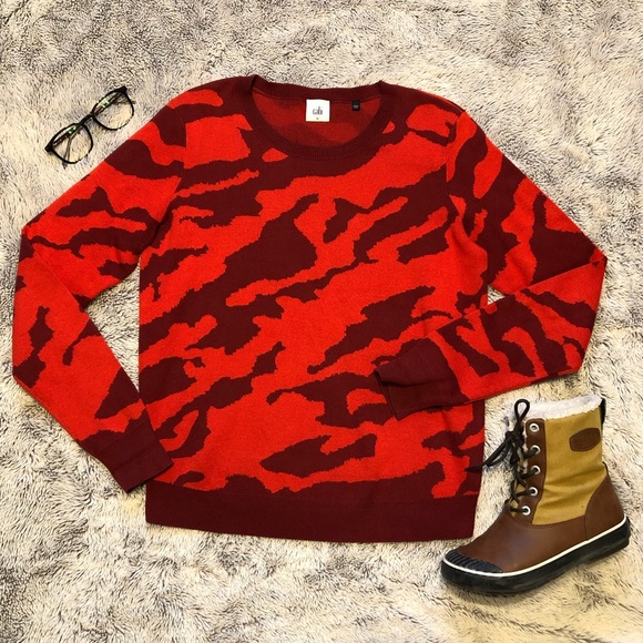 CAbi Sweaters - Cabi Camo Pullover Sweater Sakura Red